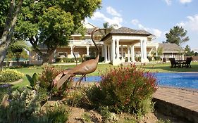 Attache Guest Lodge & Health Spa